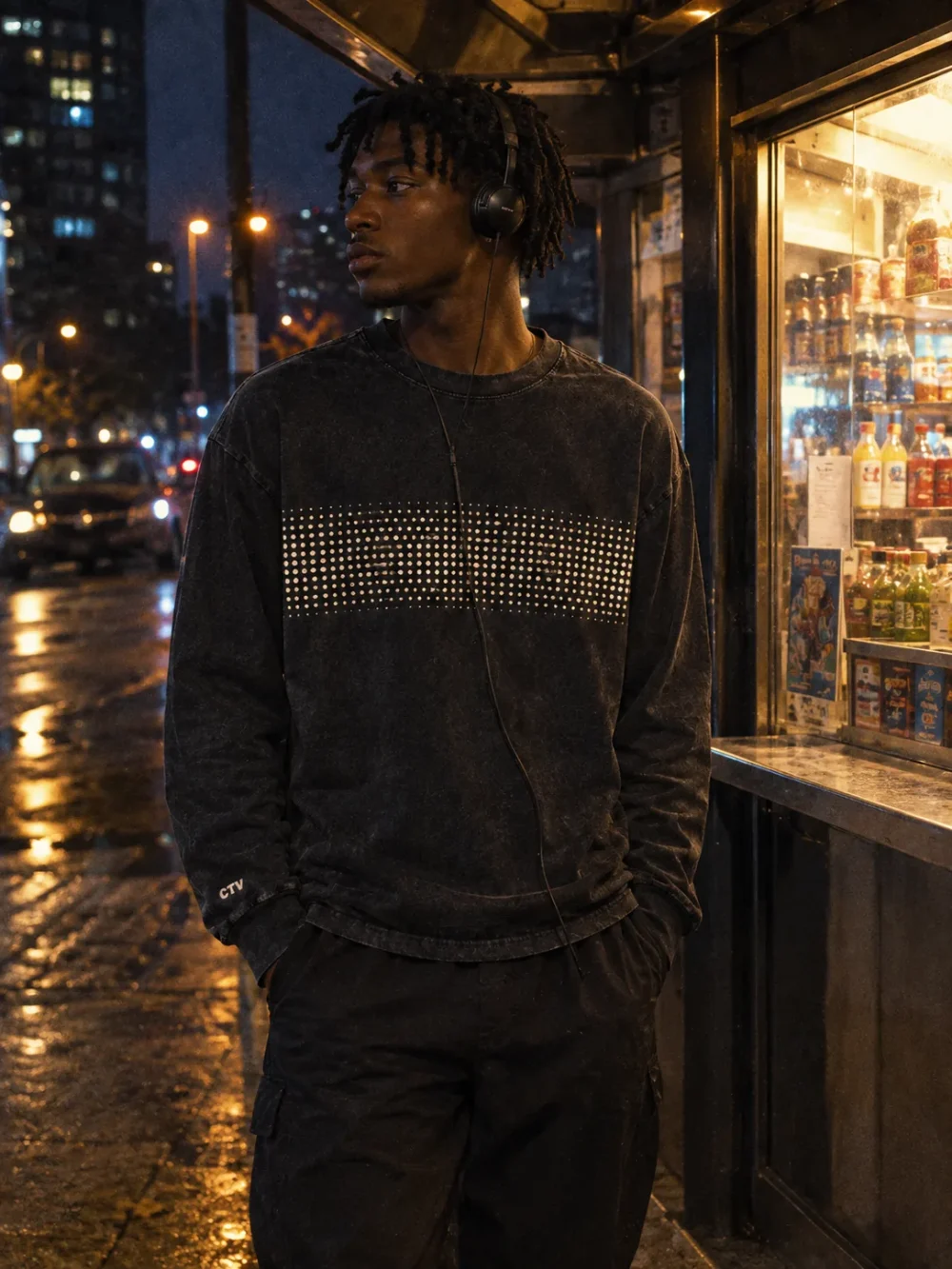 Receiver Grid Long Sleeve worn at night